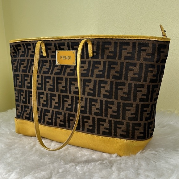 💯Authentic Fendi Roll tote Zucca Canvas Handbag🍀 - Picture 15 of 17